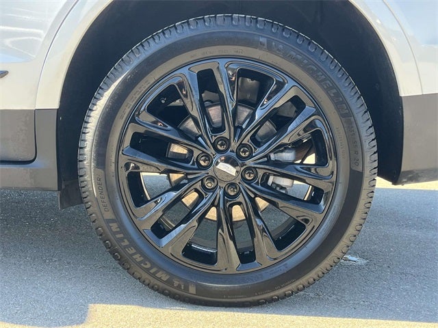 2022 Cadillac XT5 Premium Luxury