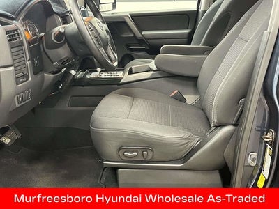 2014 Nissan Titan SV