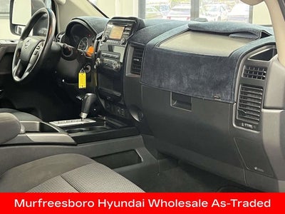 2014 Nissan Titan SV