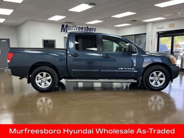 2014 Nissan Titan SV