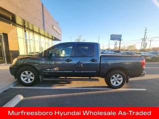 2014 Nissan Titan SV