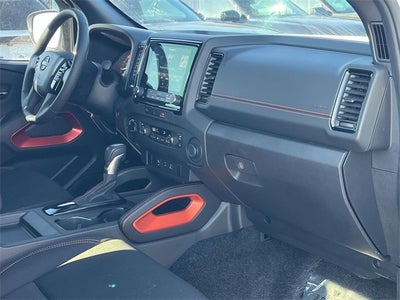 2024 Nissan Frontier PRO-4X Technology Package