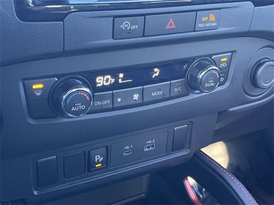 2024 Nissan Frontier PRO-4X Technology Package