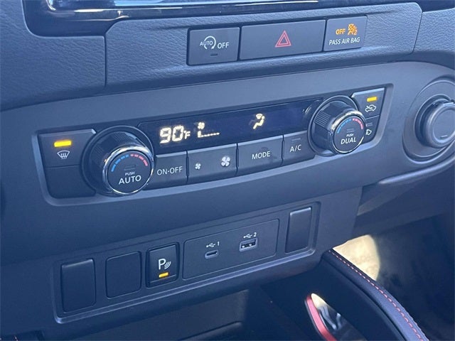 2024 Nissan Frontier PRO-4X Technology Package