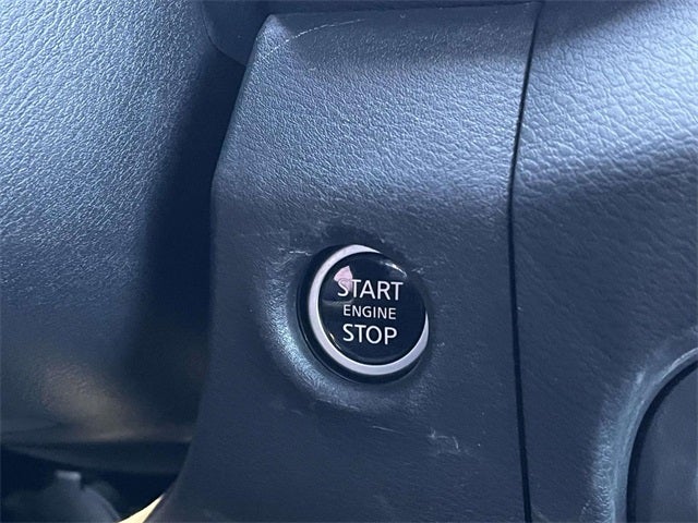 2024 Nissan Frontier PRO-4X Technology Package