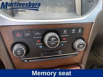 2012 Chrysler 300 C Luxury Series