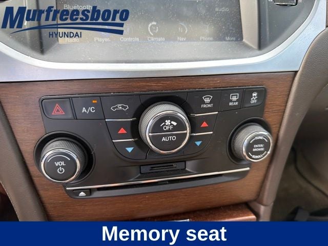 2012 Chrysler 300 C Luxury Series