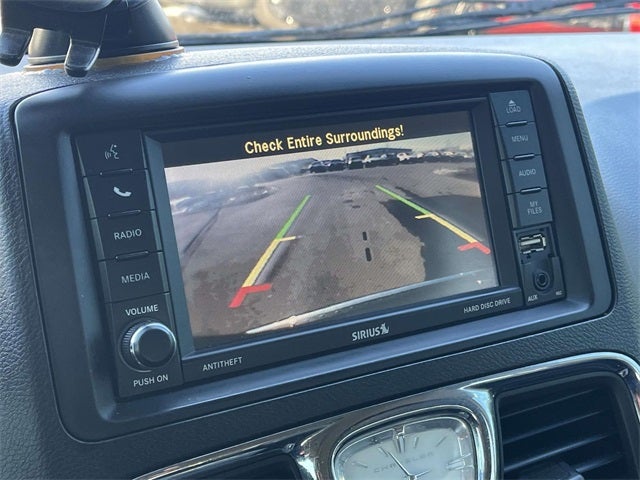 2016 Chrysler Town & Country Touring