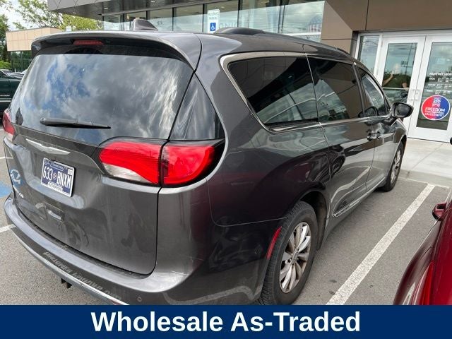 2017 Chrysler Pacifica Touring L