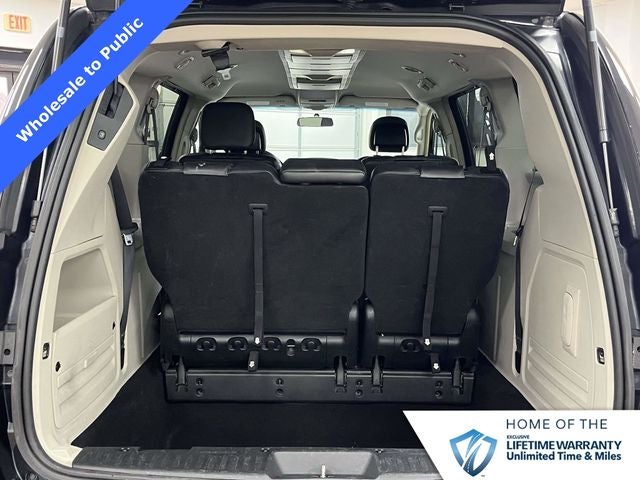 2014 Chrysler Town & Country Touring-L