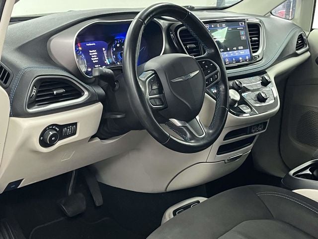2021 Chrysler Pacifica Touring