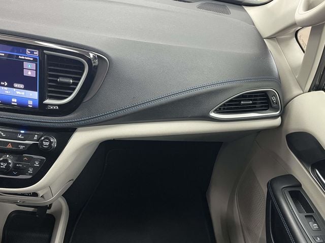 2021 Chrysler Pacifica Touring