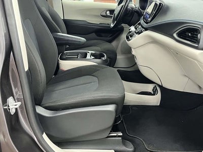 2021 Chrysler Pacifica Touring