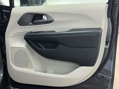 2021 Chrysler Pacifica Touring