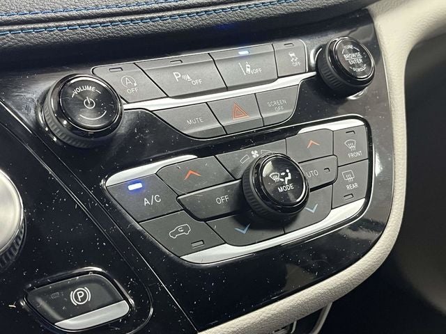 2021 Chrysler Pacifica Touring