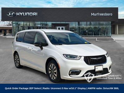 2024 Chrysler Pacifica Hybrid Select