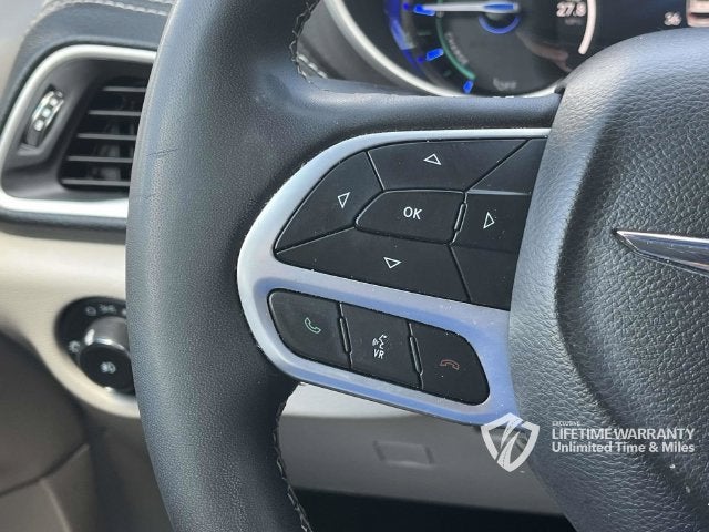 2024 Chrysler Pacifica Hybrid Select