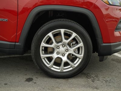 2023 Jeep Compass Latitude Lux