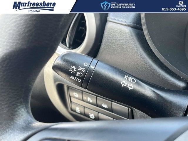 2020 Nissan Versa 1.6 S