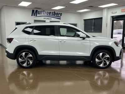 2025 Volkswagen Taos 1.5T SE