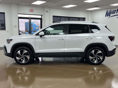 2025 Volkswagen Taos 1.5T SE