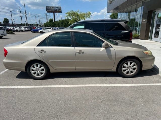 2004 Toyota Camry XLE