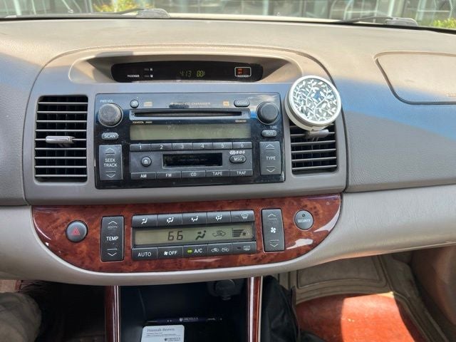 2004 Toyota Camry XLE