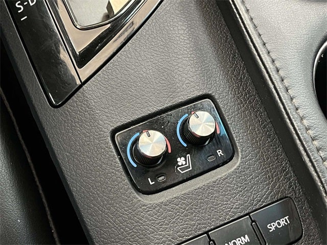 2018 Toyota Avalon Base