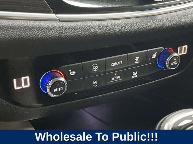 2020 Buick Enclave Essence