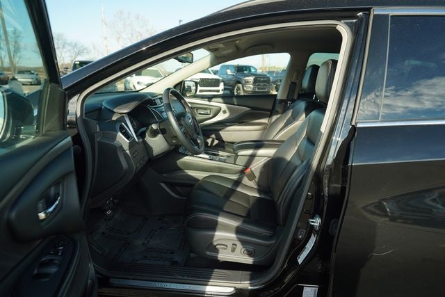 2023 Nissan Murano SV