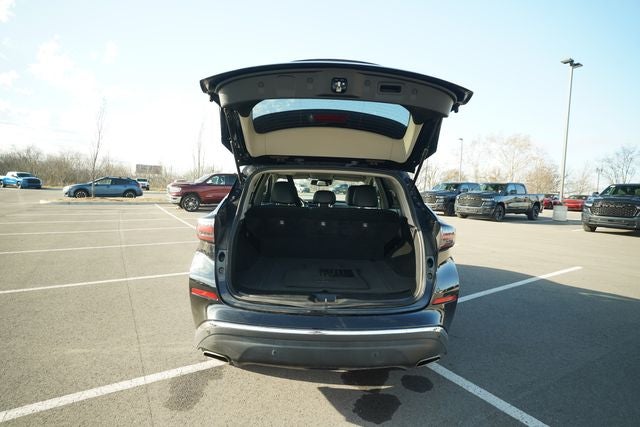 2023 Nissan Murano SV