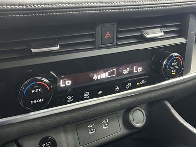 2025 Nissan Rogue SV