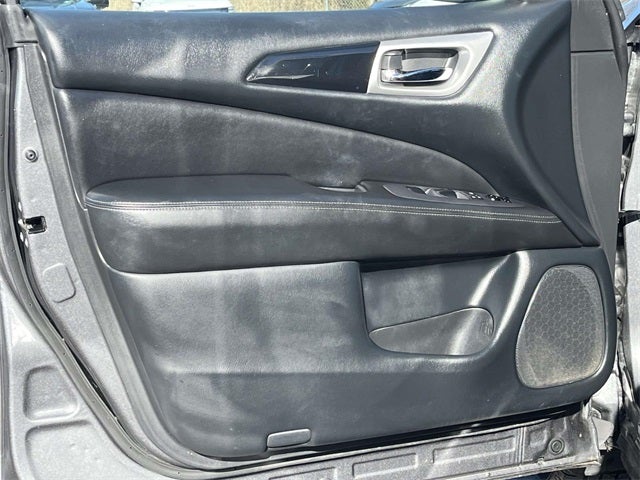 2020 Nissan Pathfinder S