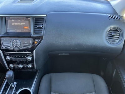 2020 Nissan Pathfinder S