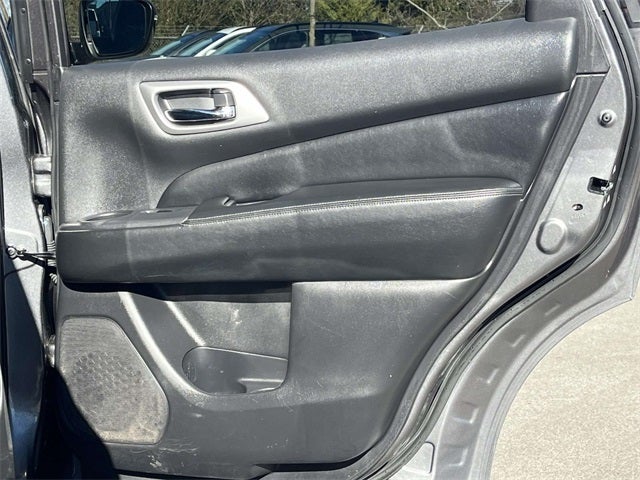 2020 Nissan Pathfinder S