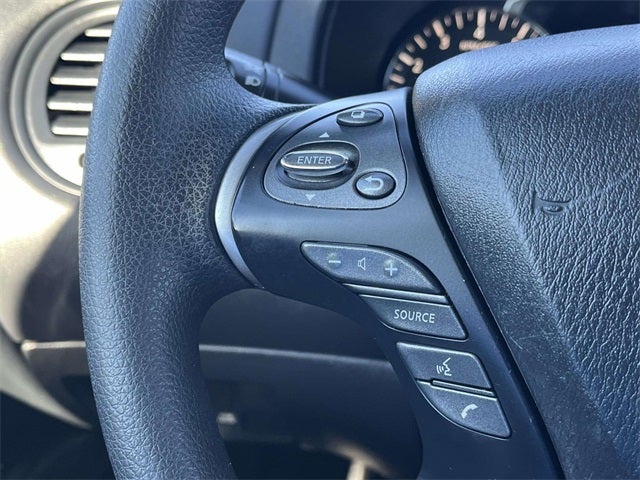 2020 Nissan Pathfinder S