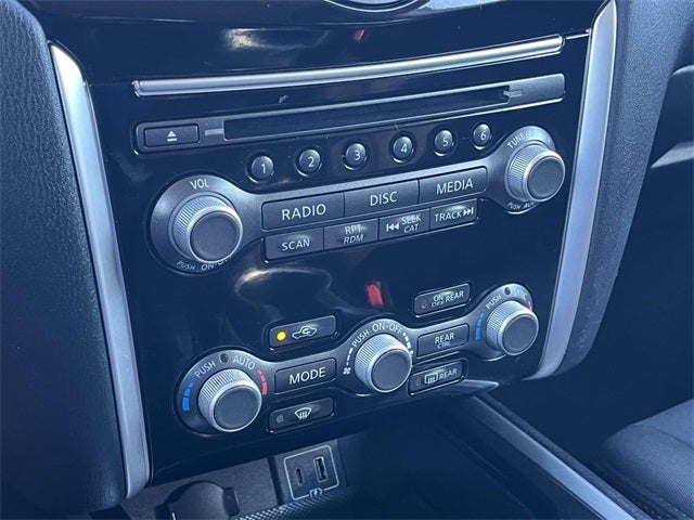 2020 Nissan Pathfinder S