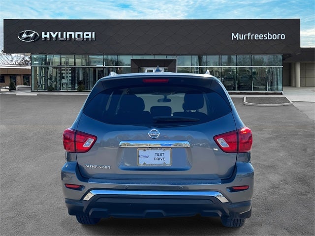 2020 Nissan Pathfinder S