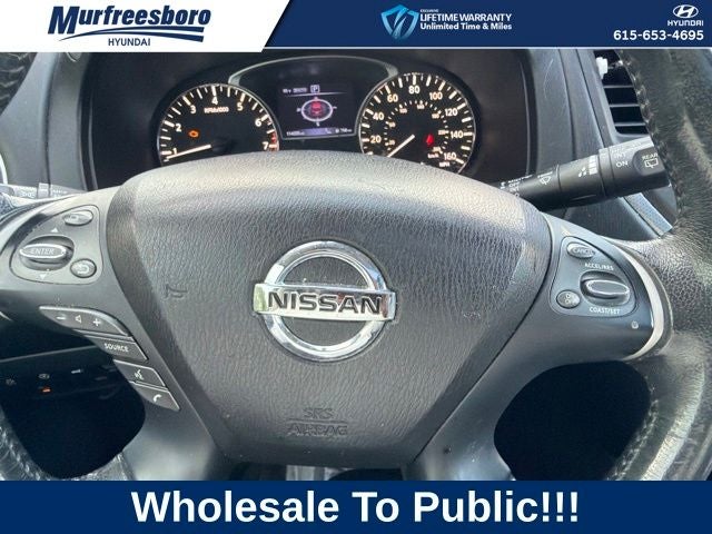 2017 Nissan Pathfinder SL