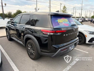 2022 Nissan Pathfinder S
