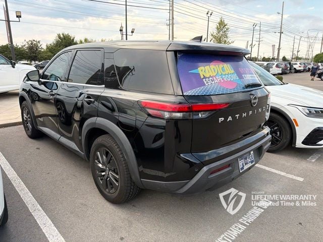 2022 Nissan Pathfinder S