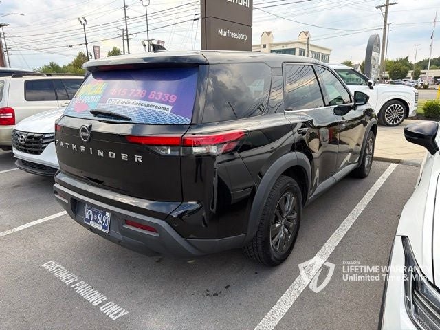 2022 Nissan Pathfinder S