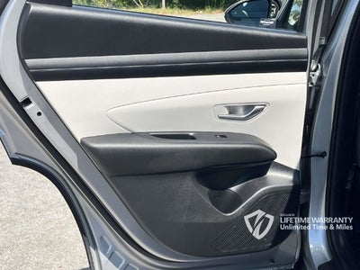 2026 Hyundai TUCSON SE
