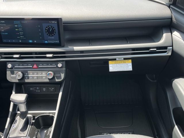 2026 Hyundai TUCSON SE FWD