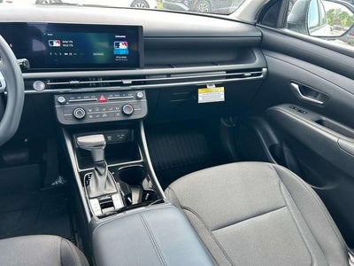 2026 Hyundai TUCSON SE FWD