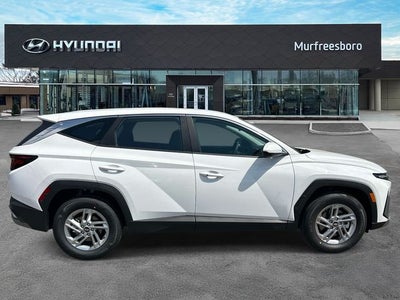 2026 Hyundai TUCSON SE FWD