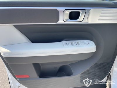 2027 Hyundai SANTA FE SEL FWD