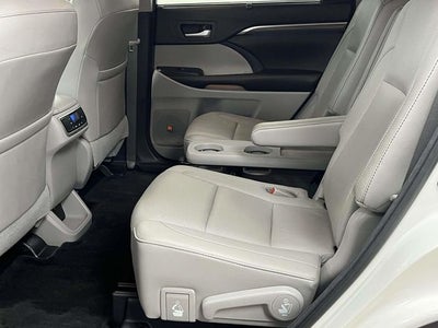 2017 Toyota Highlander Limited