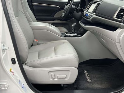 2017 Toyota Highlander Limited