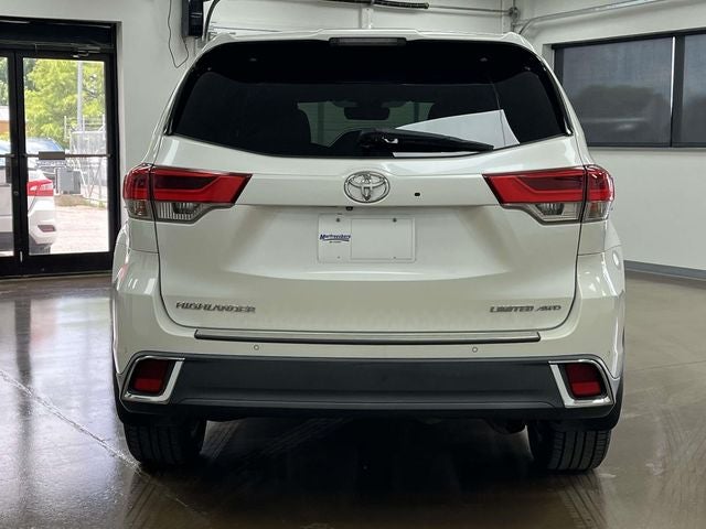2017 Toyota Highlander Limited